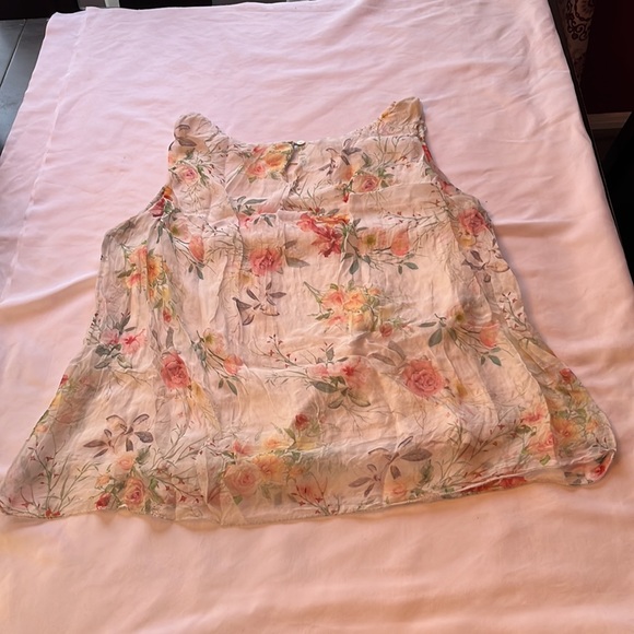 Cream Floral Sheer Sleeveless Top Size M - Picture 2 of 10